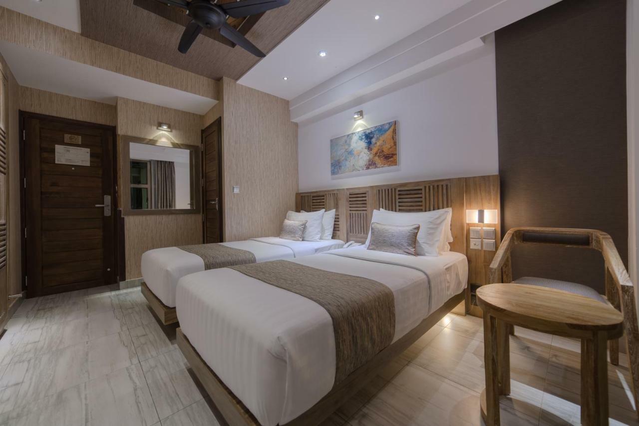 Hotel Ocean Grand At Hulhumale Esterno foto